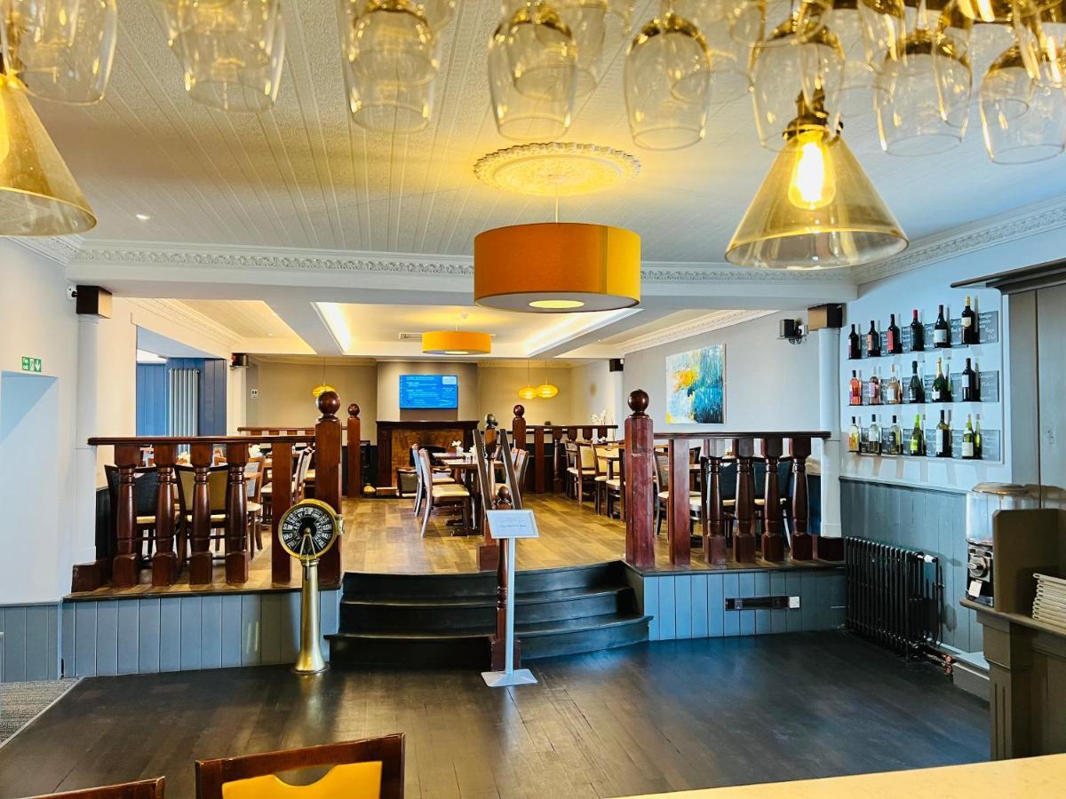 Cove Bay Hotel Абърдийн Екстериор снимка